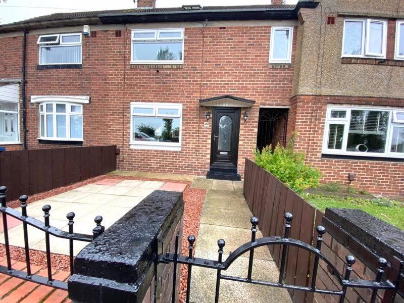 Og Stays Ii- 3Bedroom House Near Nissan & Stadium, Free Parking Sunderland  Luaran gambar